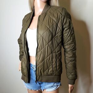 Forever 21 Army Green Lightweight Puffed Jacket